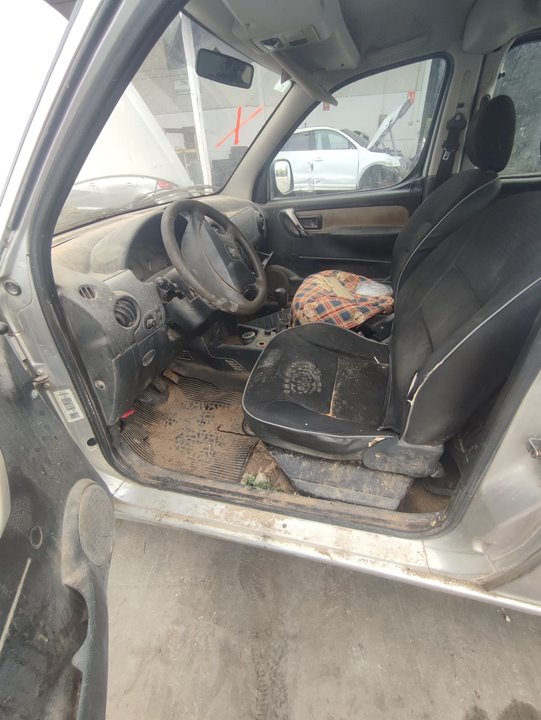 PEUGEOT PARTNER (S2) Combiespace Motor 1,9 Ltr. - 51 kW Diesel