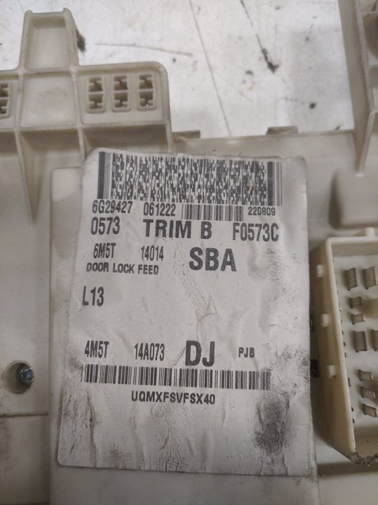 MODULO ECU CAJA FUSIBLES FORD FOCUS LIM. (CB4) Trend