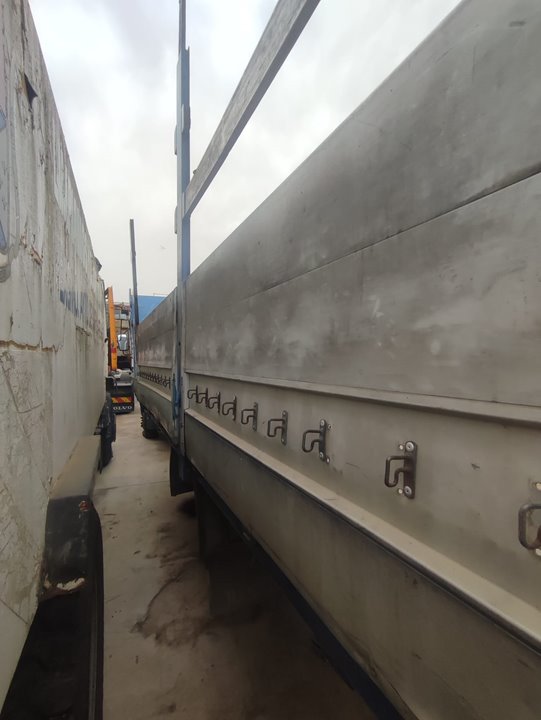 RENAULT M 180.13/C MIDLINER E2 FKI   Modelo 180.13   132 KW Cabina doble Motor 6,2 Ltr. - 132 kW Diesel
