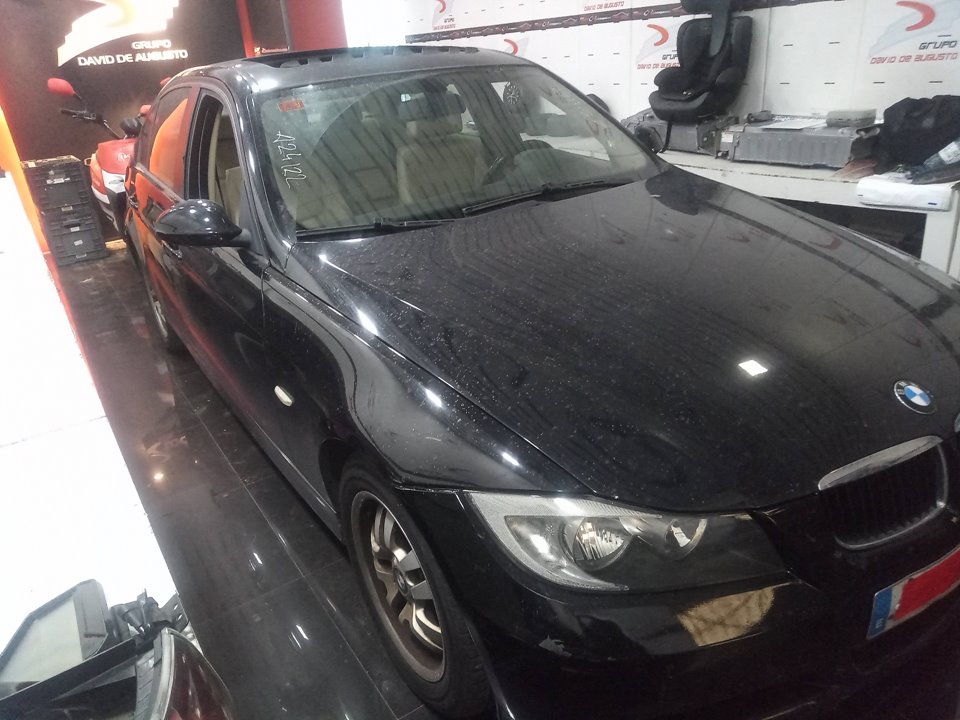 BMW SERIE 3 BERLINA (E90) 320d Motor 2,0 Ltr. - 120 kW 16V Diesel
