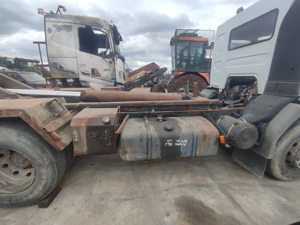 RENAULT PREMIUM PR 4X2  22ACA3DAC 6.200 CM3
