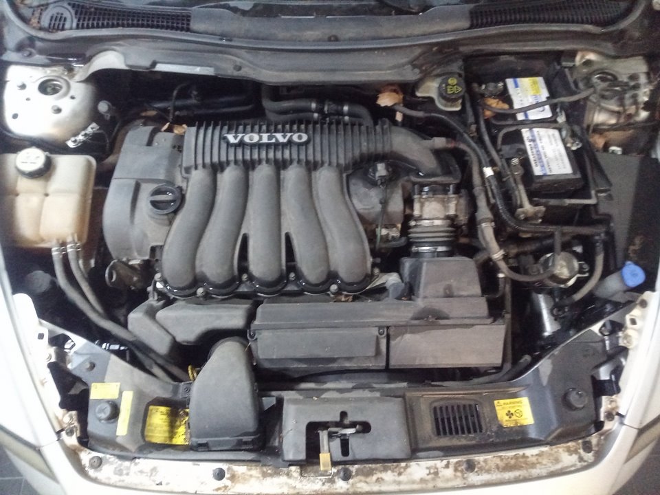 VOLVO V50 FAMILIAR 2.4 Kinetic Motor 2,4 Ltr. - 103 kW CAT