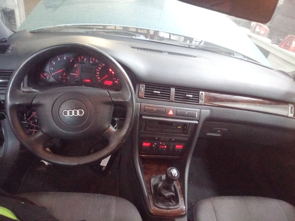 AUDI A6 BERLINA (4B2) 1.8 T Motor 1,8 Ltr. - 110 kW 20V Turbo
