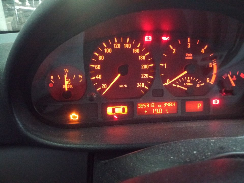 BMW SERIE 3 TOURING (E46) 320d Edition Advance Motor 2,0 Ltr. - 110 kW 16V Diesel CAT