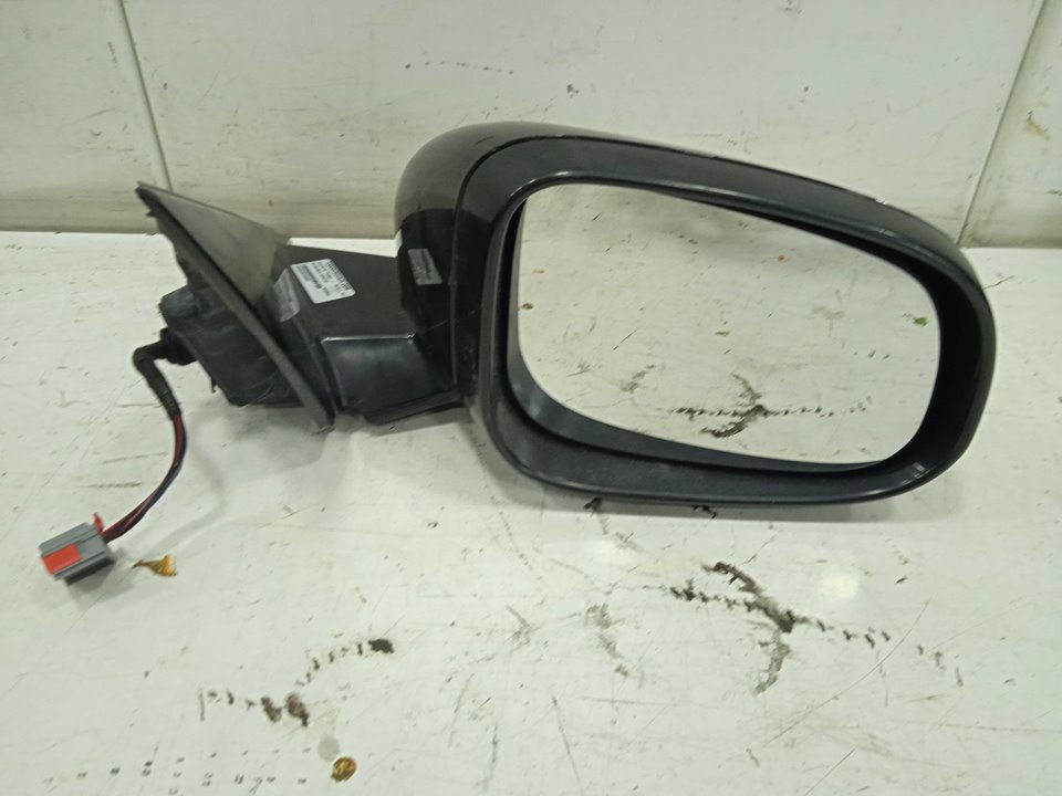 RETROVISOR DERECHO foto 2