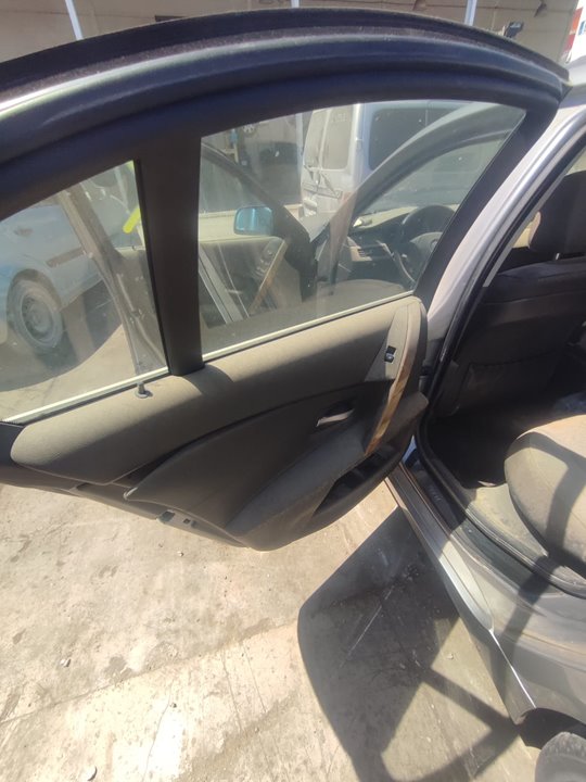 BMW SERIE 5 BERLINA (E60) 530d Motor 3,0 Ltr. - 160 kW Turbodiesel CAT