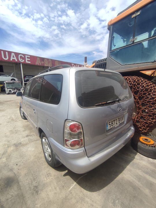 HYUNDAI TRAJET (FO) 2.0 GLS Motor 2,0 Ltr. - 100 kW 16V CAT foto 3
