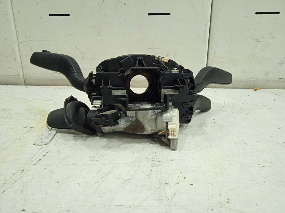 ANILLO AIRBAG Y MANDO MULTIFUNCION AUDI Q3 (8UG) Attraction