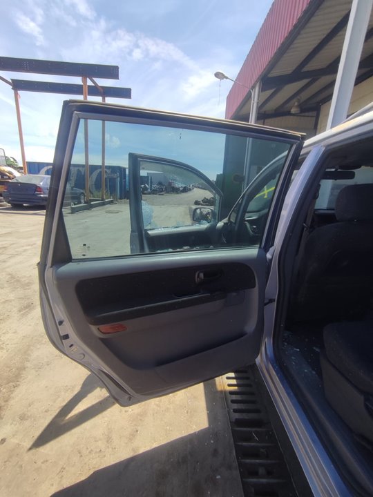 HYUNDAI TRAJET (FO) 2.0 GLS Motor 2,0 Ltr. - 100 kW 16V CAT foto 10