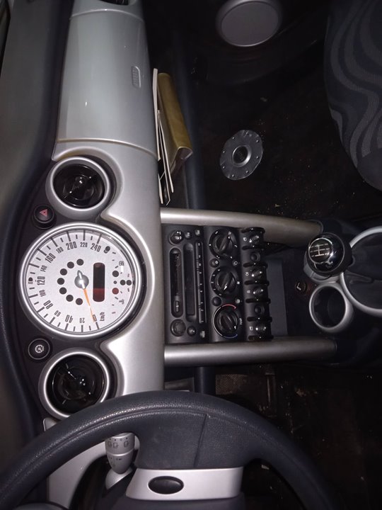 BMW MINI (R50,R53) One Motor 1,6 Ltr. - 66 kW 16V CAT