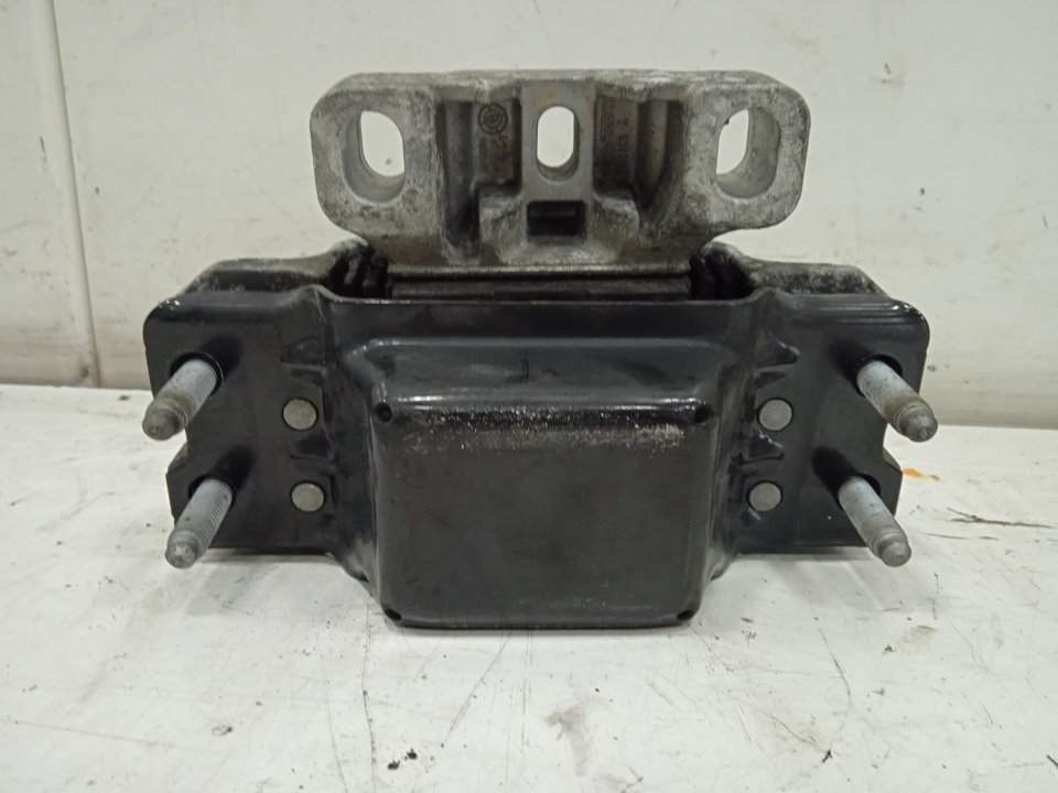 SOPORTE MOTOR foto 3