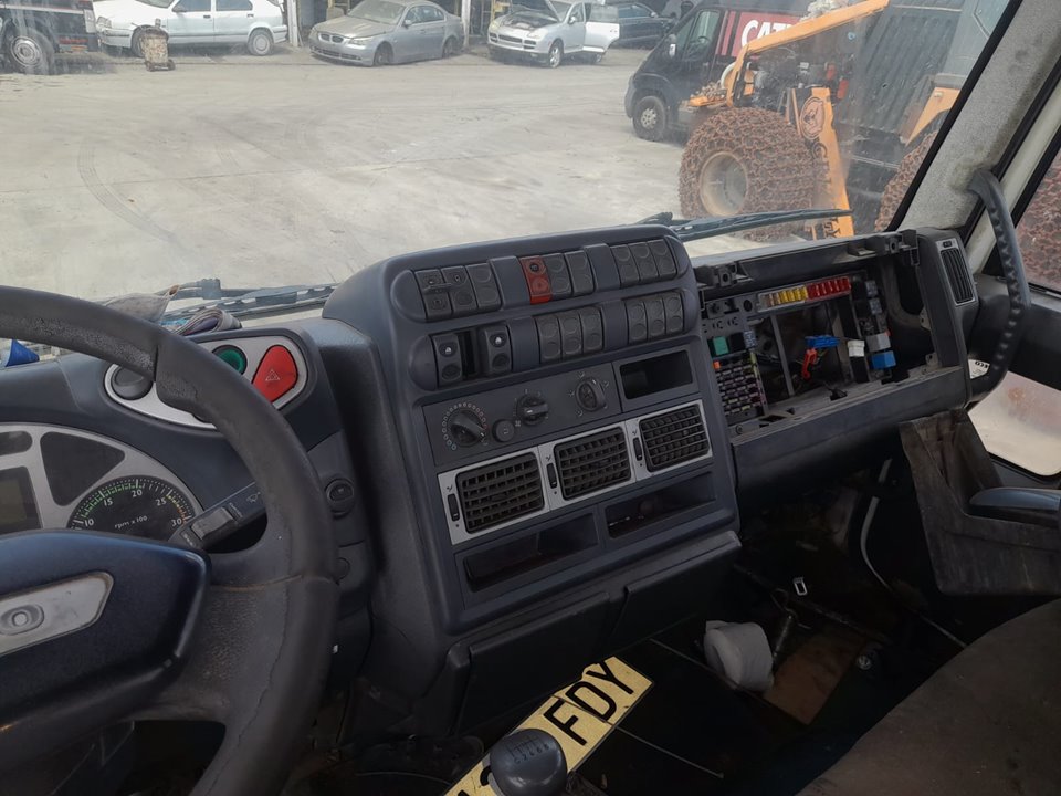IVECO EUROCARGO 05.03 -> FG   75 E Tráfico urbano Motor 5,9 Ltr. - 202 kW Diesel