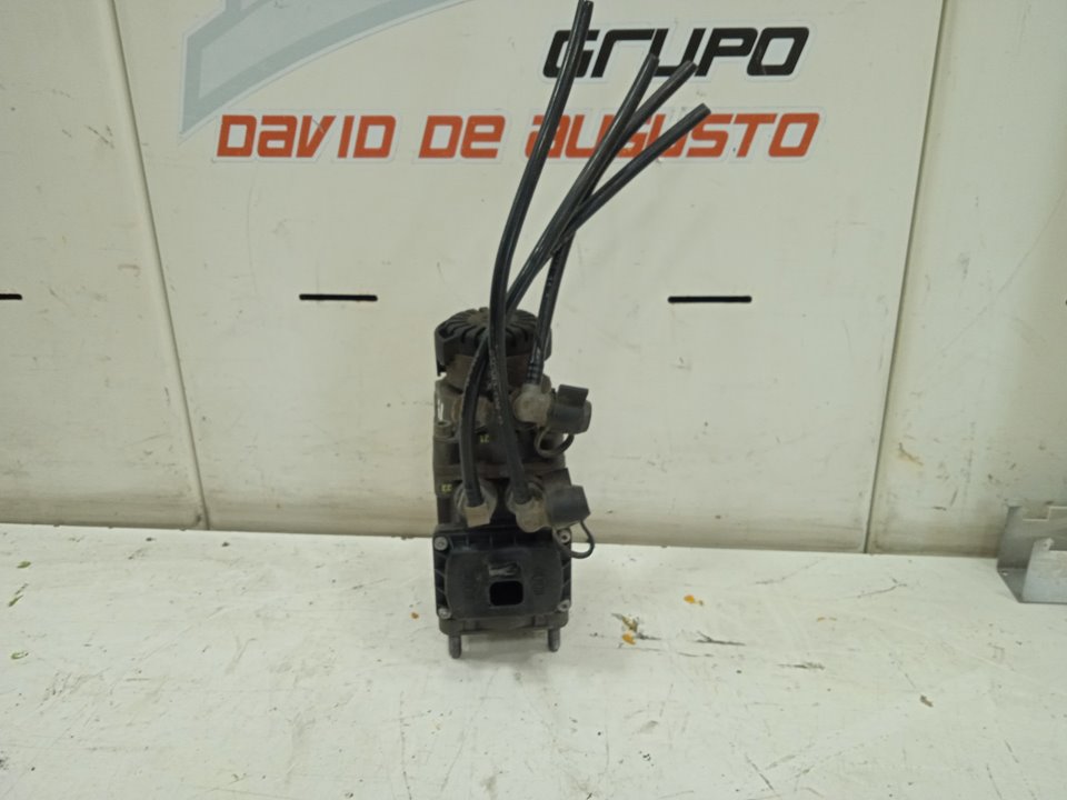 VALVULA DE FRENO DE MANO MERCEDES-BENZ ACTROS BM 963.XXX 2-ACHSER 18XX 4x2 SZM L BigSpace