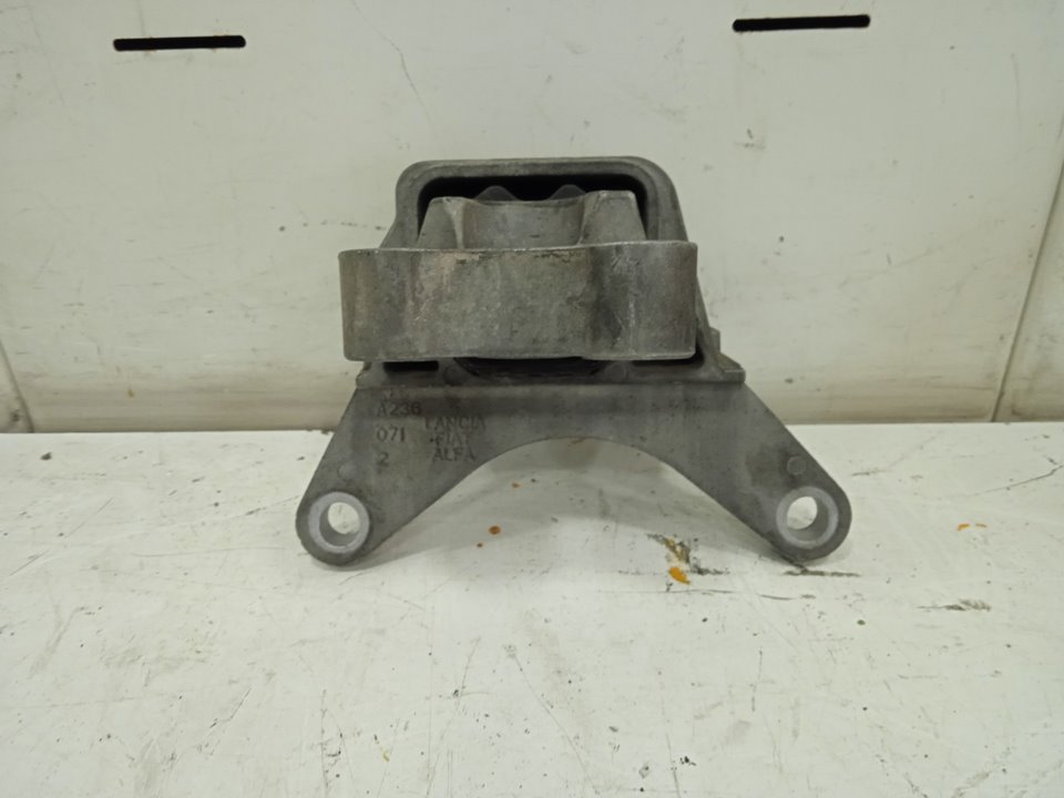 SOPORTE MOTOR foto 4