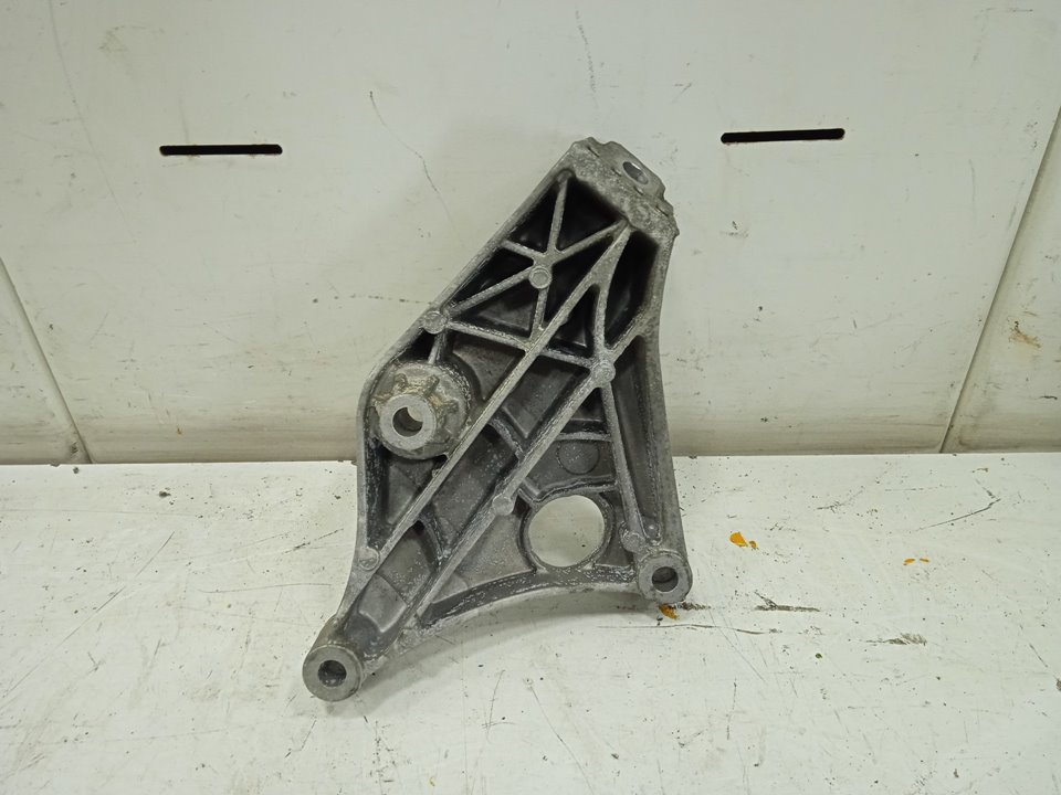 SOPORTE MOTOR BMW SERIE 3 GRAN TURISMO (F34) 318d   |   03.13 - 12.15
