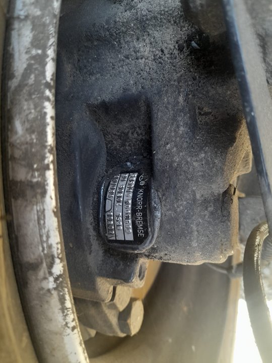 PINZA DE FRENO DELANTERA DERECHA MAN TG - L 10.XXX 10.180   Chasis L
