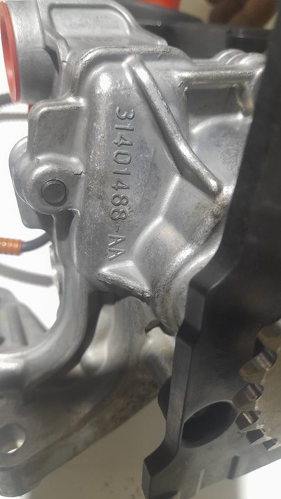 BOMBA ACEITE VOLVO V40 CROSS COUNTRY (2012-0) Basis