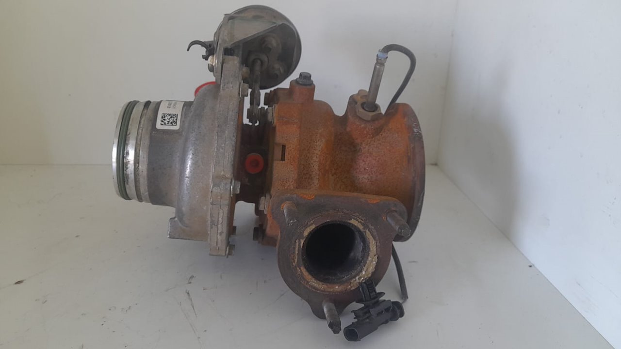 TURBO VOLVO V40 CROSS COUNTRY (2012-0) Basis