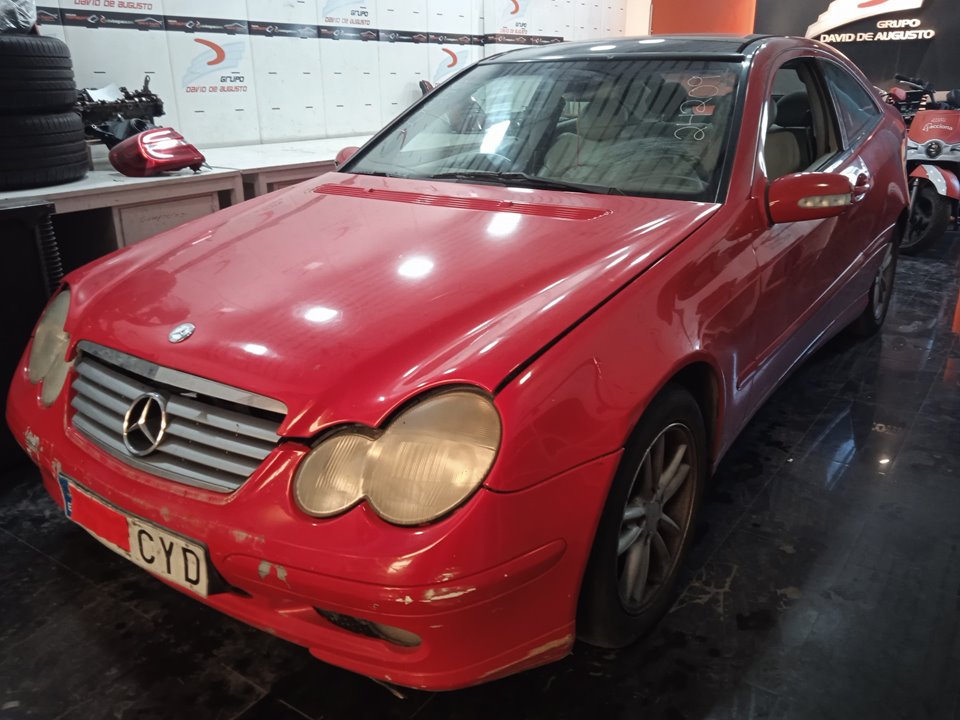 MERCEDES-BENZ CLASE C (W203) SPORTCOUPE C 180 Compressor Indianapolis (203.746) Motor 1,8 Ltr. - 105 kW CAT foto 2