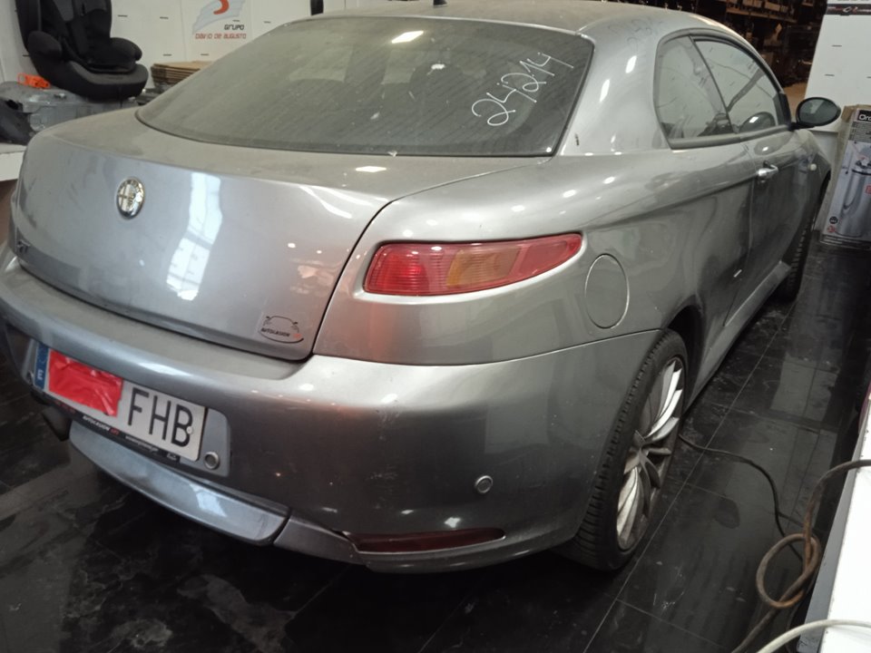 ALFA ROMEO GT (125) 1.9 JTD 16V M-Jet Distinctive Collezione Motor 1,9 Ltr. - 110 kW JTD (M) 16V CAT