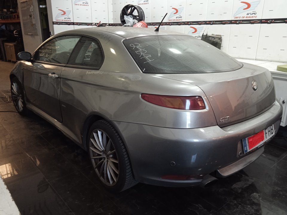 ALFA ROMEO GT (125) 1.9 JTD 16V M-Jet Distinctive Collezione Motor 1,9 Ltr. - 110 kW JTD (M) 16V CAT