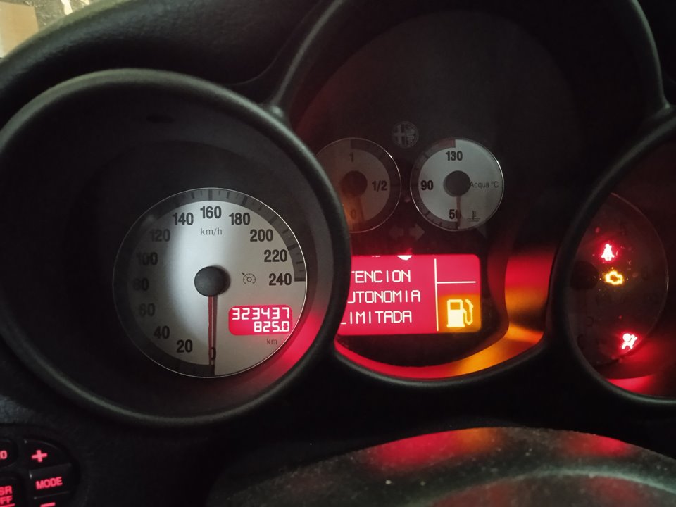 ALFA ROMEO GT (125) 1.9 JTD 16V M-Jet Distinctive Collezione Motor 1,9 Ltr. - 110 kW JTD (M) 16V CAT