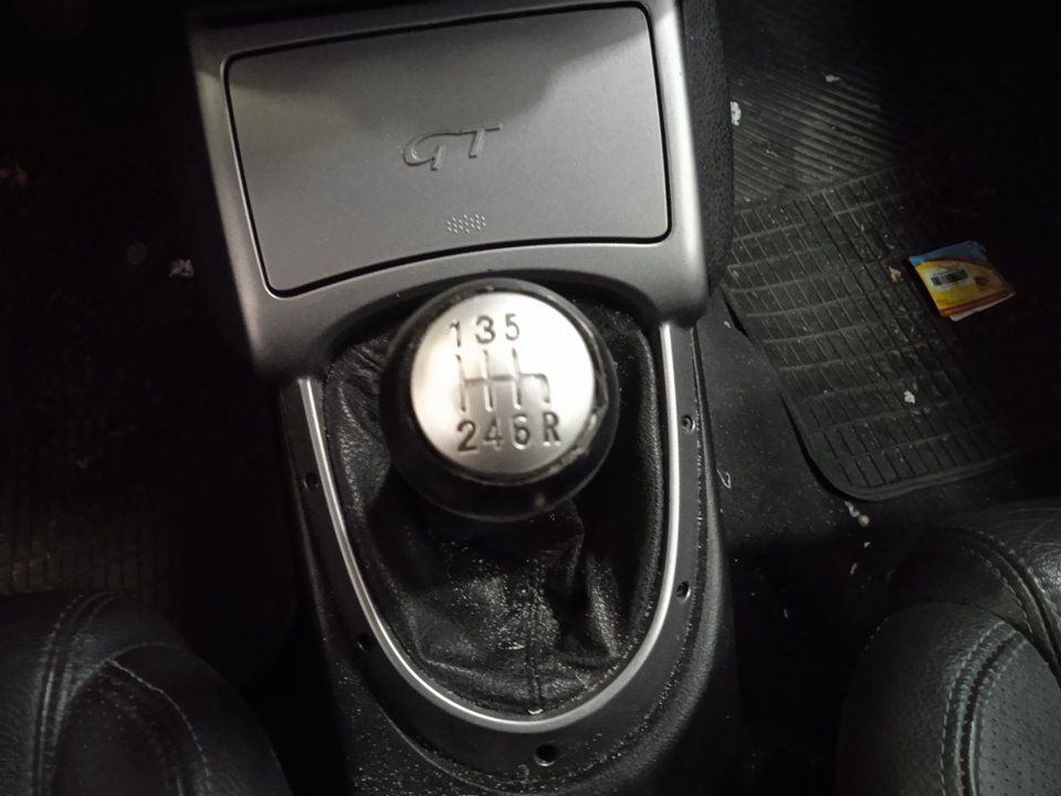 ALFA ROMEO GT (125) 1.9 JTD 16V M-Jet Distinctive Collezione Motor 1,9 Ltr. - 110 kW JTD (M) 16V CAT