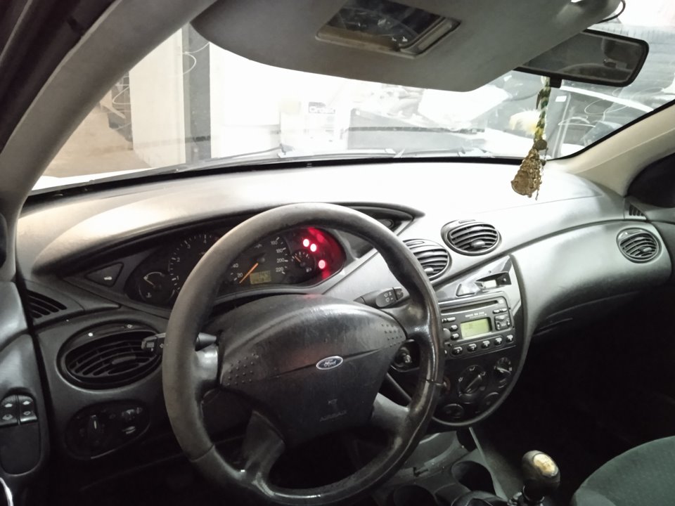 FORD FOCUS BERLINA (CAK) Ghia Motor 1,8 Ltr. - 66 kW TDDI Turbodiesel CAT