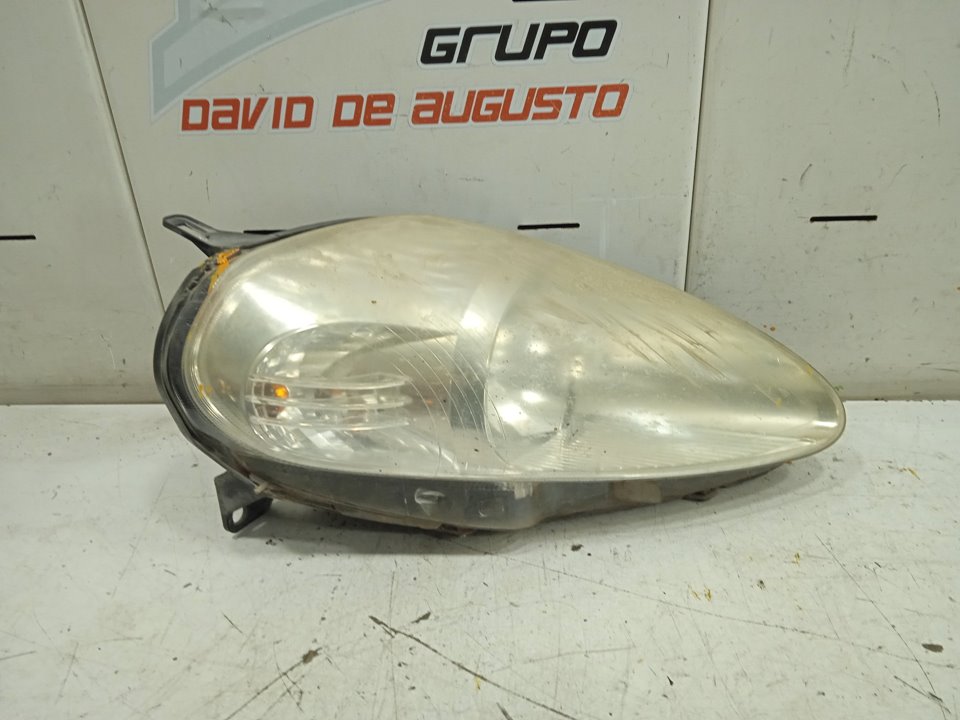 FARO DERECHO FIAT PUNTO BERLINA (188) *