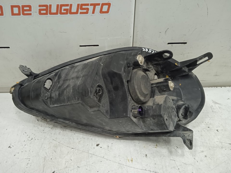 FARO DERECHO FIAT PUNTO BERLINA (188) *