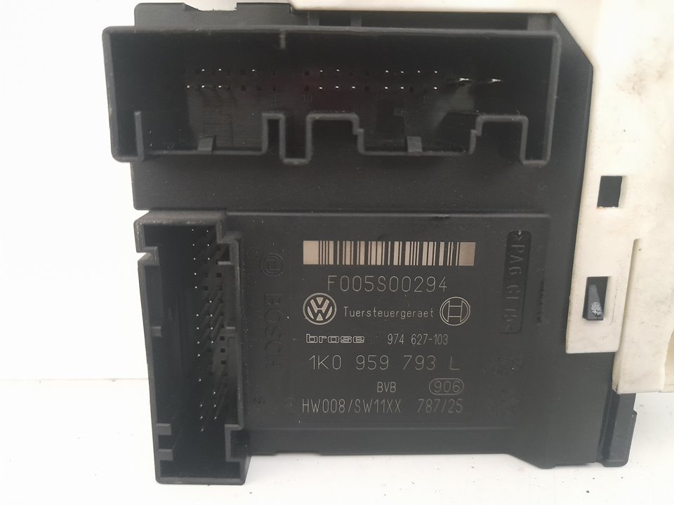 MOTOR ELEVALUNAS DELANTERO DERECHO foto 3