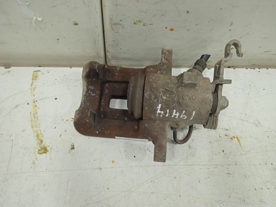 PINZA DE FRENO DELANTERA DERECHA foto 2