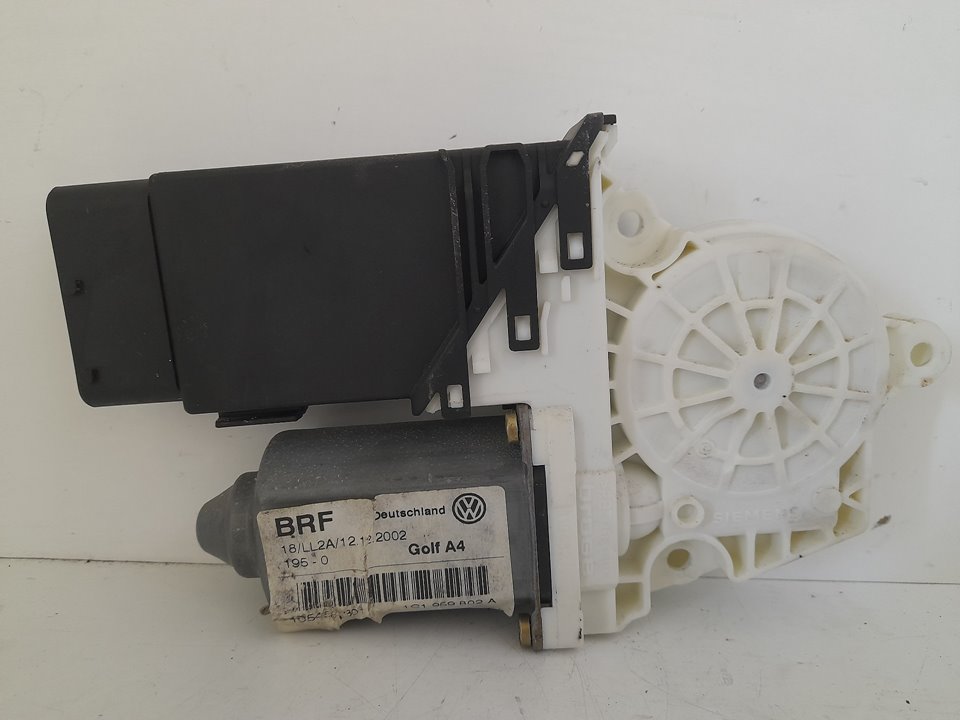 MOTOR ELEVALUNAS DELANTERO DERECHO foto 3