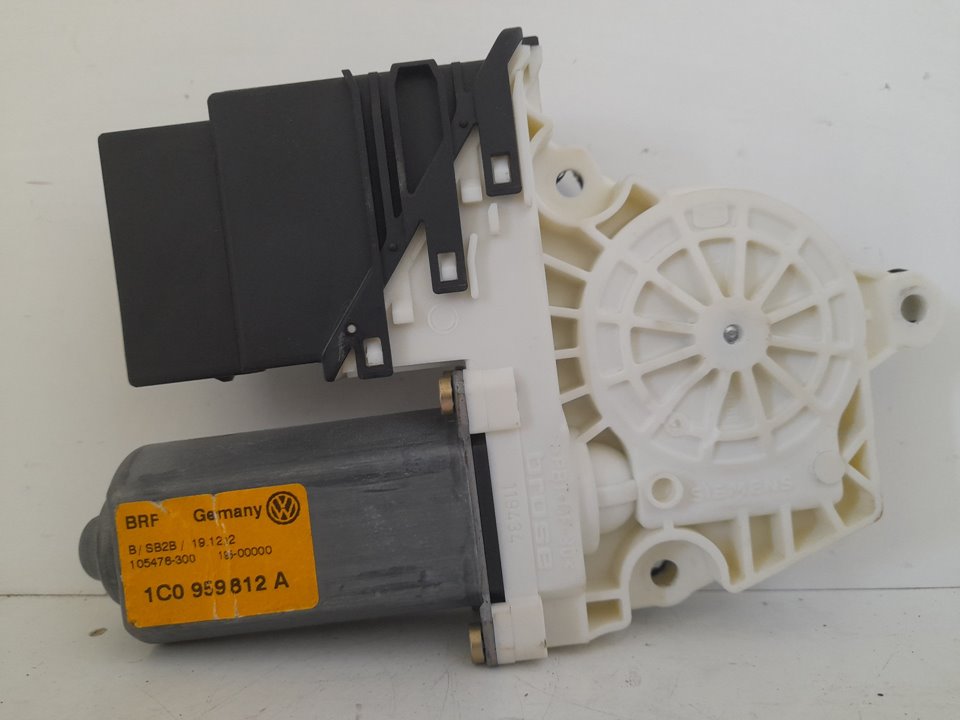 MOTOR ELEVALUNAS TRASERO DERECHO