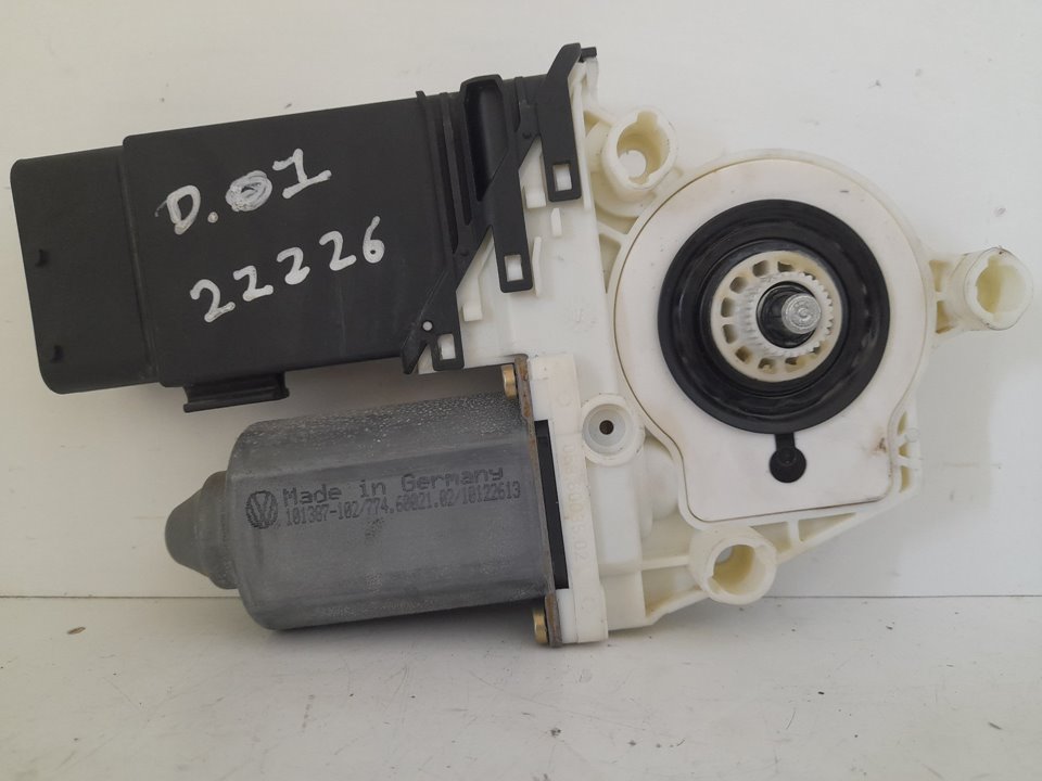 MOTOR ELEVALUNAS DELANTERO IZQUIERDO
