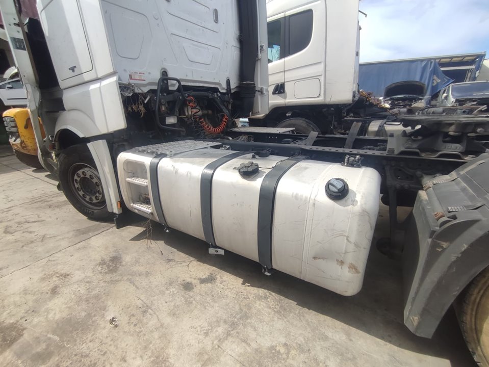 MERCEDES-BENZ ACTROS BM 963.XXX 2-ACHSER 18XX 4x2 Fahrgestell L ClassicSpace Motor 12,8 Ltr. - 310 kW R6 Diesel (OM 471)