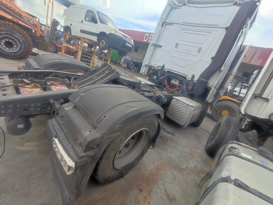 MERCEDES-BENZ ACTROS BM 963.XXX 2-ACHSER 18XX 4x2 Fahrgestell L ClassicSpace Motor 12,8 Ltr. - 310 kW R6 Diesel (OM 471)