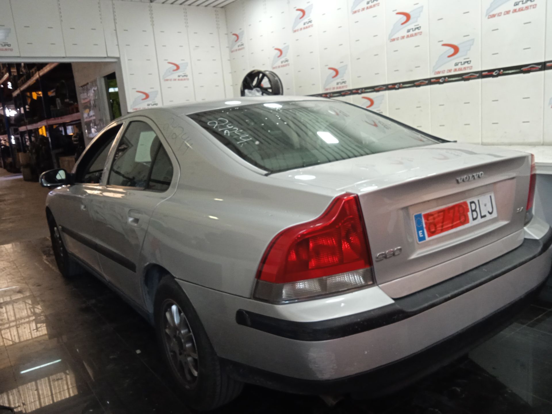 VOLVO S60 BERLINA 2.4  (103kW) Motor 2,4 Ltr. - 103 kW CAT