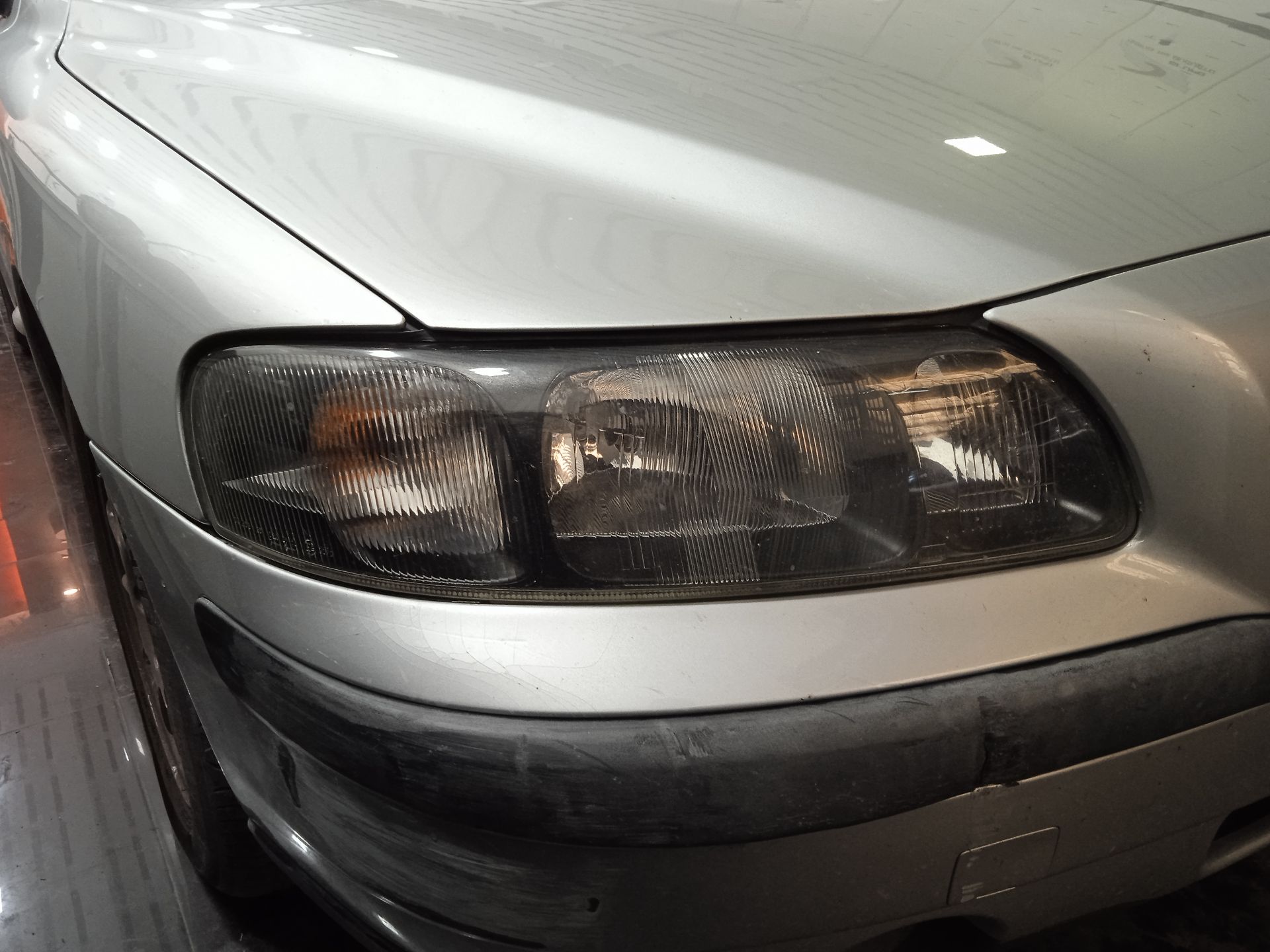VOLVO S60 BERLINA 2.4  (103kW) Motor 2,4 Ltr. - 103 kW CAT