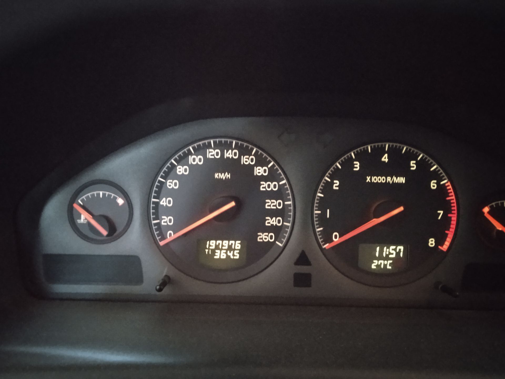 VOLVO S60 BERLINA 2.4  (103kW) Motor 2,4 Ltr. - 103 kW CAT