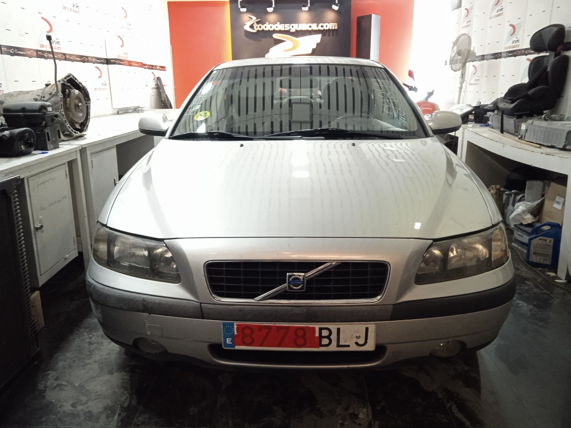 VOLVO S60 BERLINA 2.4  (103kW) Motor 2,4 Ltr. - 103 kW CAT