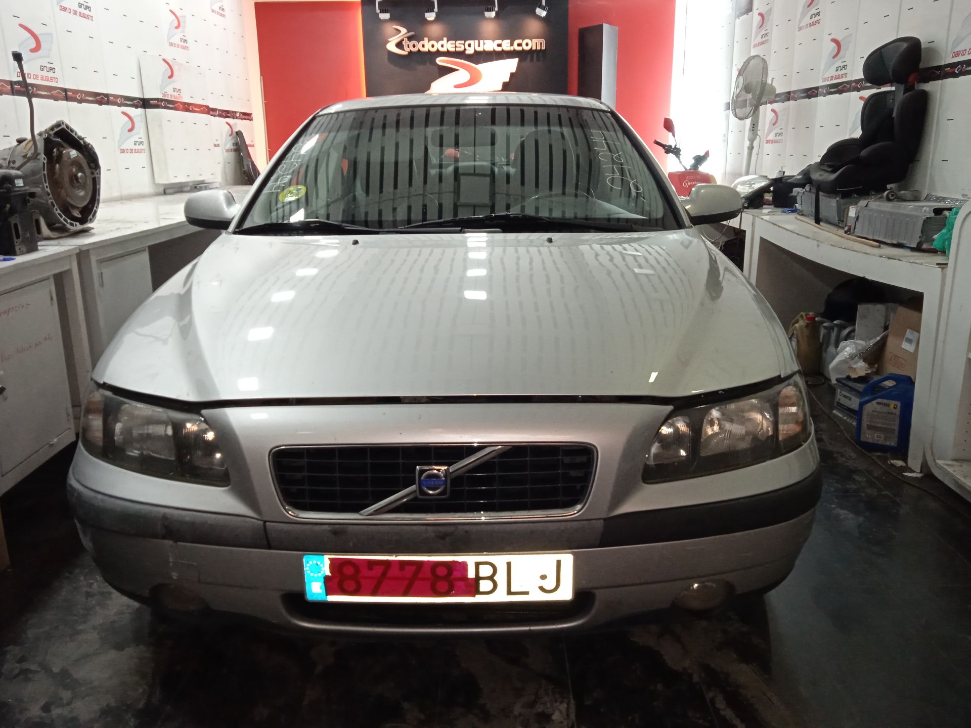 VOLVO S60 BERLINA 2.4  (103kW) Motor 2,4 Ltr. - 103 kW CAT