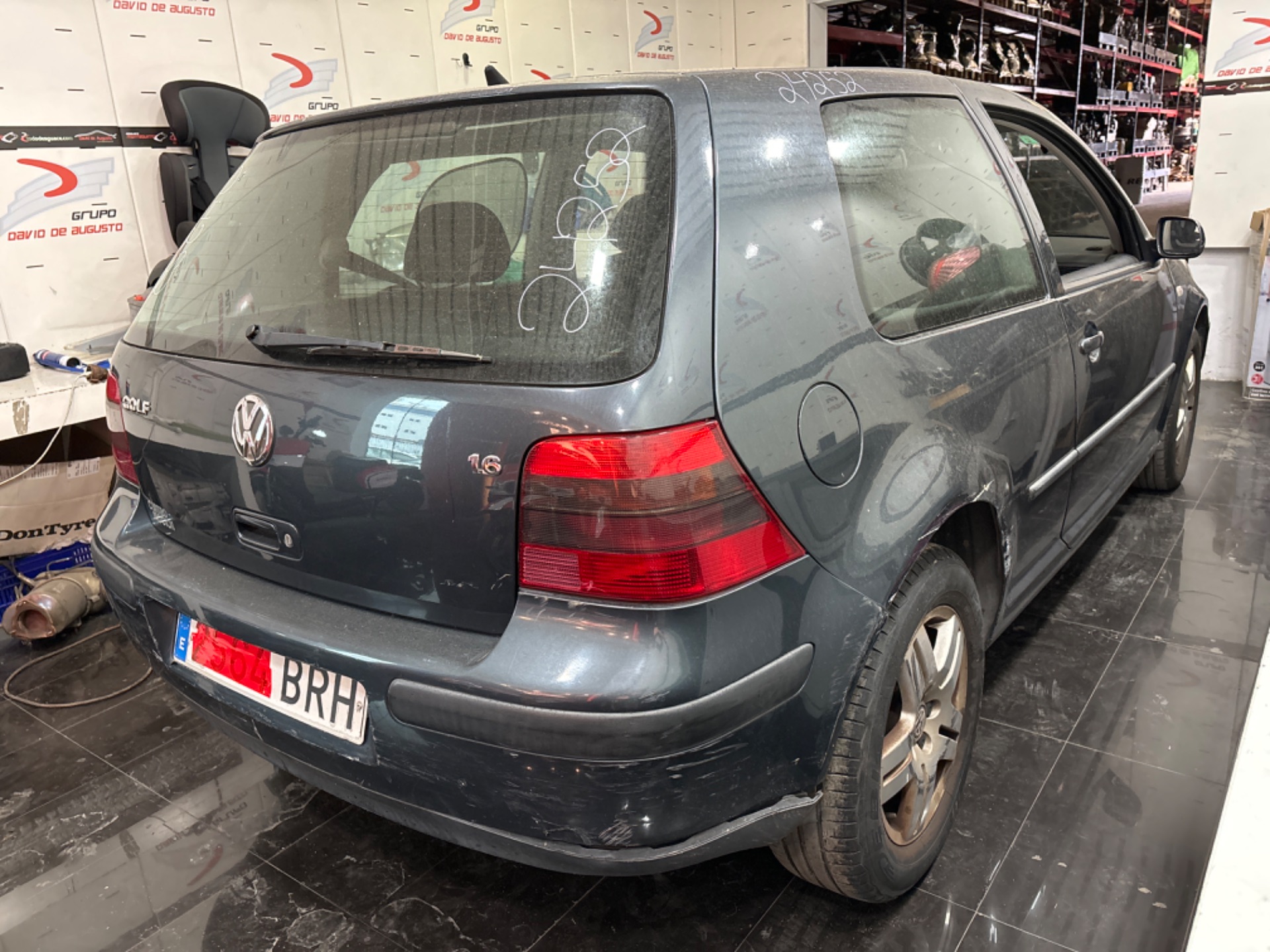 VOLKSWAGEN GOLF IV BERLINA (1J1) Conceptline Motor 1,6 Ltr. - 77 kW 16V
