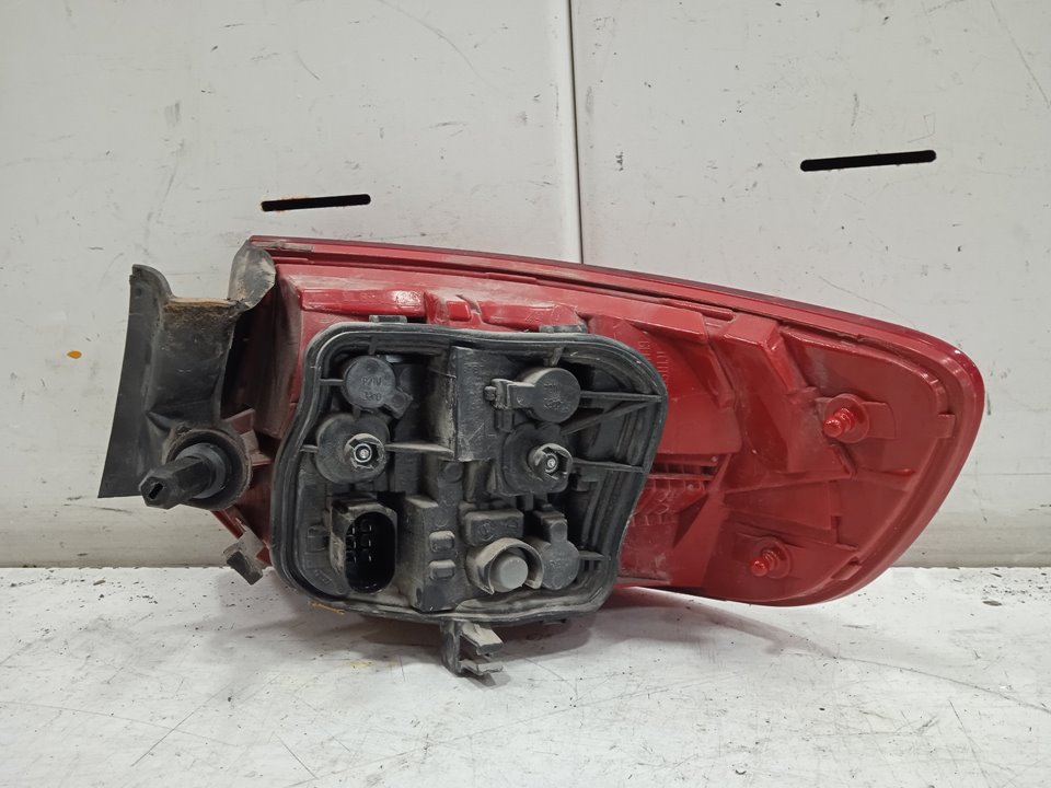 PILOTO TRASERO IZQUIERDO AUDI A3 SPORTBACK (8P) 2.0 TDI Ambiente (DPF)