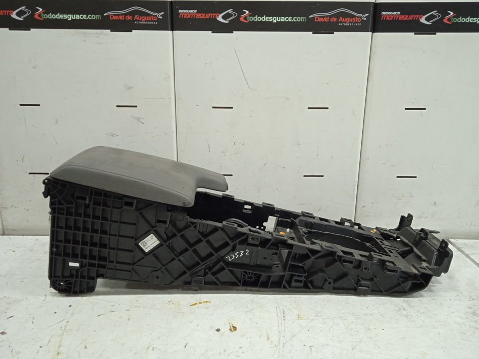 GUARNECIDO CENTRAL JAGUAR XE Prestige