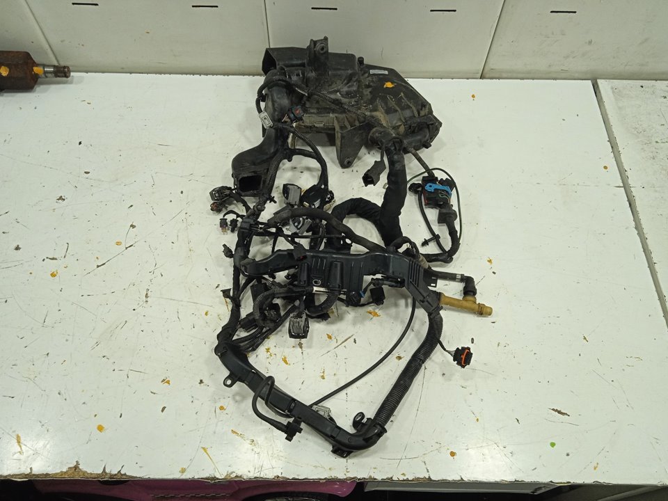 INSTALACION ELECTRICA MOTOR VOLVO V40 CROSS COUNTRY (2012-0) Basis