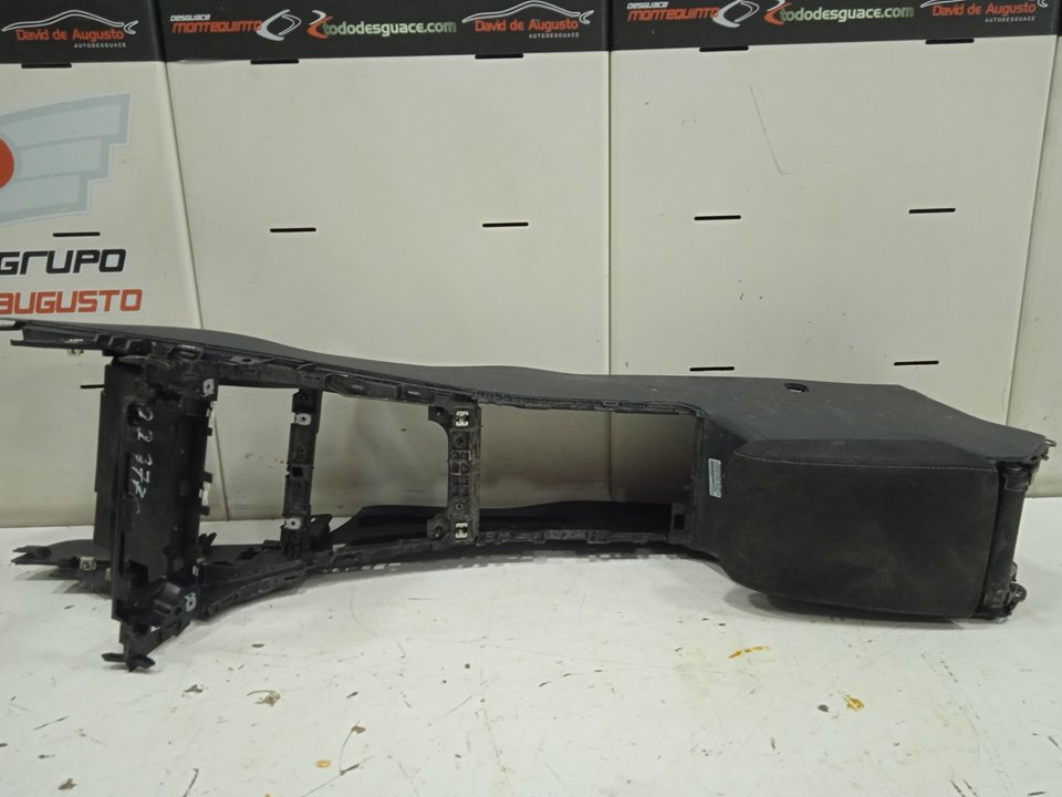 GUARNECIDO CONSOLA CENTRAL VOLKSWAGEN PASSAT VARIANT (3G5) BlueMotion   |   05.15 - ...