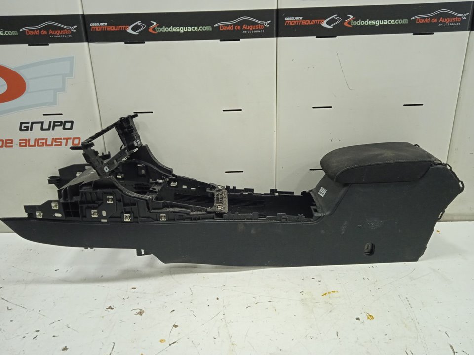 GUARNECIDO CONSOLA CENTRAL VOLKSWAGEN PASSAT VARIANT (3G5) BlueMotion   |   05.15 - ...