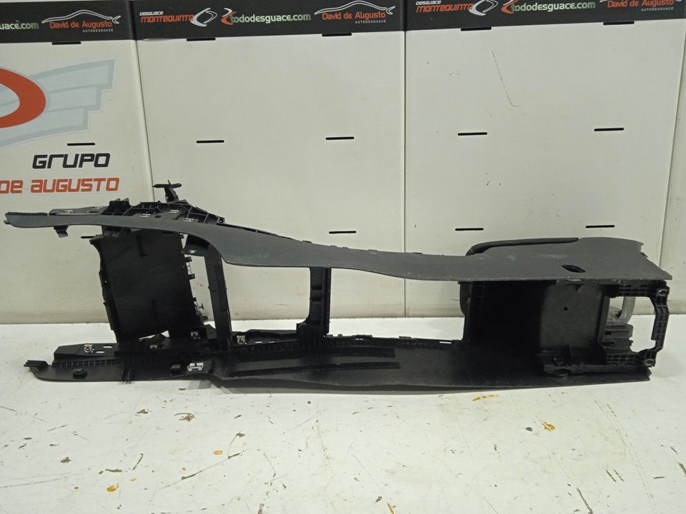 GUARNECIDO CONSOLA CENTRAL VOLKSWAGEN PASSAT VARIANT (3G5) BlueMotion   |   05.15 - ...