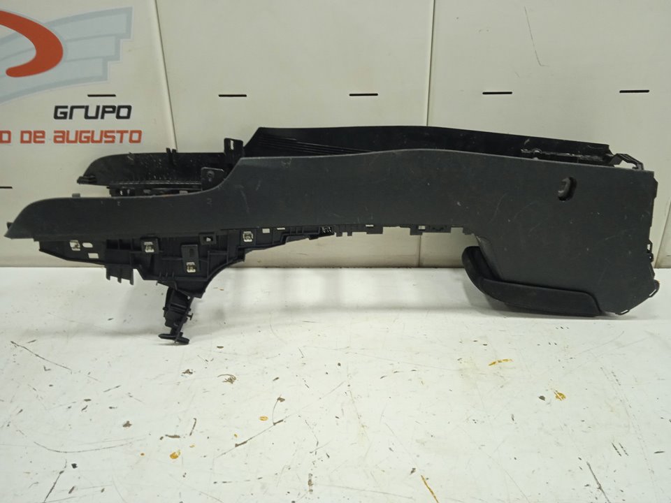 GUARNECIDO CONSOLA CENTRAL VOLKSWAGEN PASSAT VARIANT (3G5) BlueMotion   |   05.15 - ...
